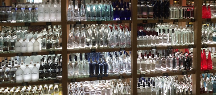 Rayon Eaux La Grande Epicerie de Paris