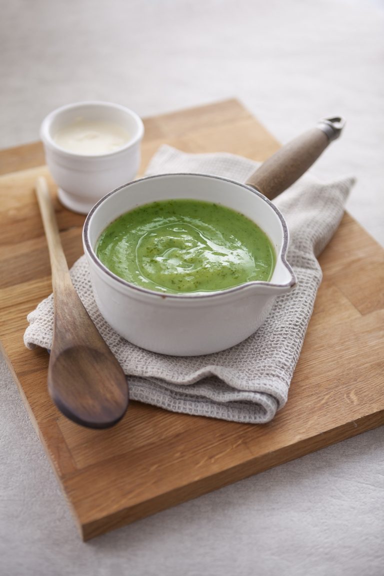 Velouté de cresson, une entrée raffinée Kiss My Chef
