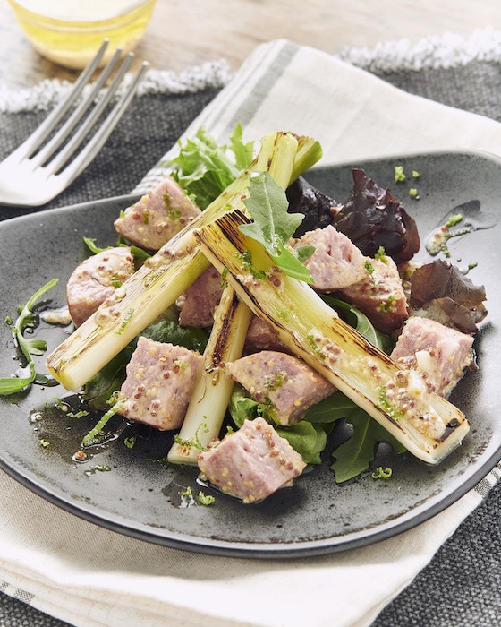 recette de Poireaux grillés et saucisse de Morteau