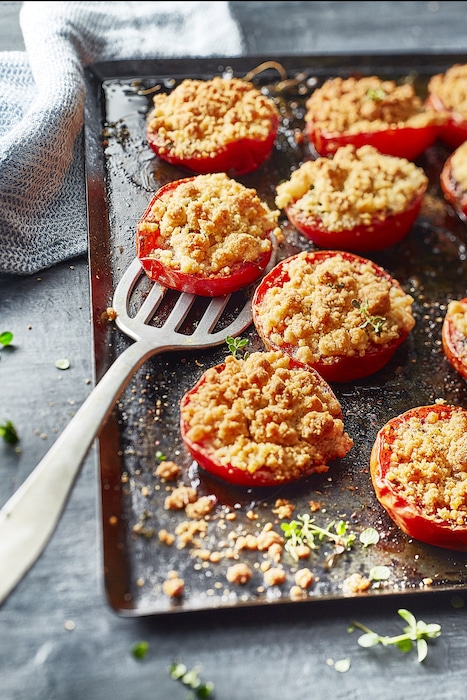 recette_de_tomates_four_au_crumble_de_parmesan recette de Tomates au four au crumble de parmesan