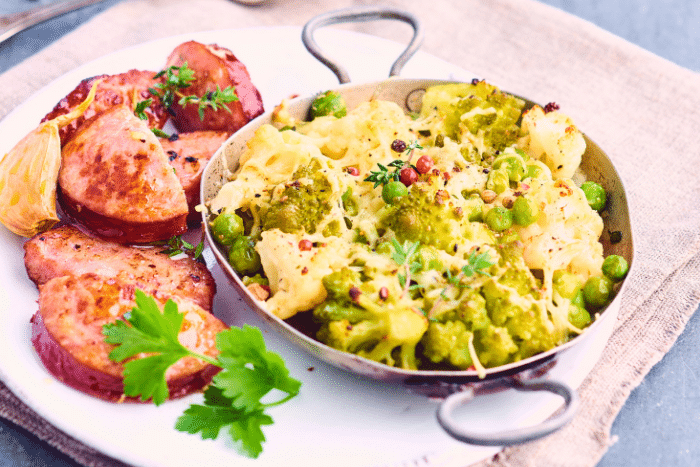 Gratin de choux et saucisse de Morteau - Kiss My Chef - Kiss My Chef