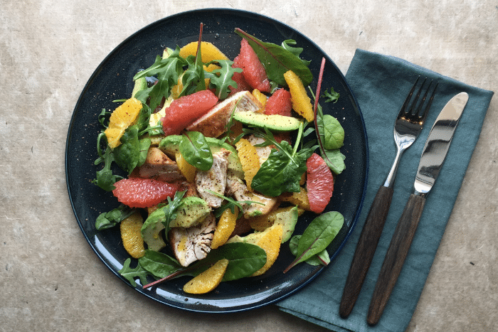 Salade au poulet et aux agrumes
