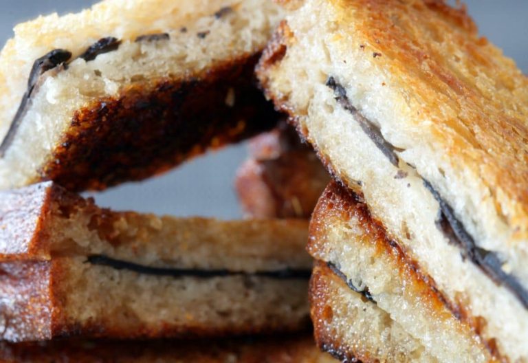 Le sandwich tiède à la truffe fraîche