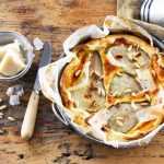 recette de Tarte aux poires et pignons grillés