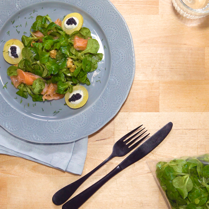 recette de Salade de mâche au saumon fumé