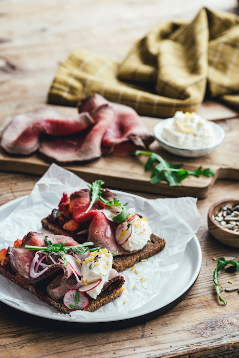 recette de Smørrebrød au rosbeef