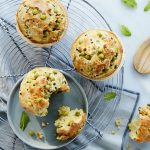 recette de Muffins aux petits pois et parmesan
