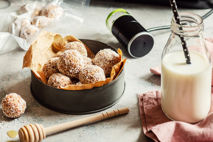 Energy balls carrot cake