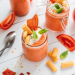 Capuccino de tomates aux chips de jambon