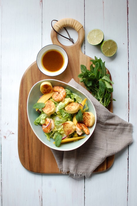 recette de Salade de quenelles de brochet aux crevettes