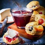 recette de Scones aux raisins et gelée express