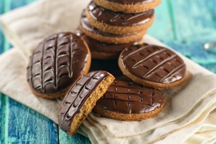 Biscuits complets nappés de chocolat