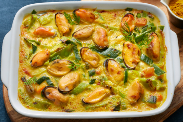 Gratin de moules et petits légumes au curry - Kiss My Chef