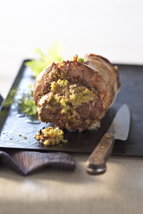 recette de Carré d'agneau farci aux herbes