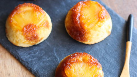 Gâteaux renversés ananas et coco