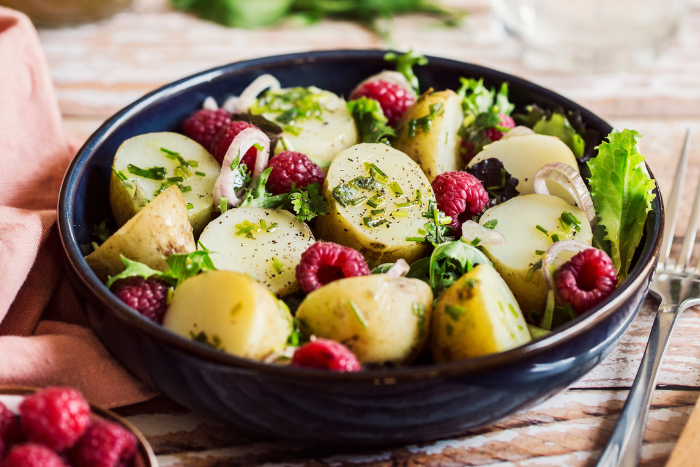 Salade de pommes de terre aux framboises