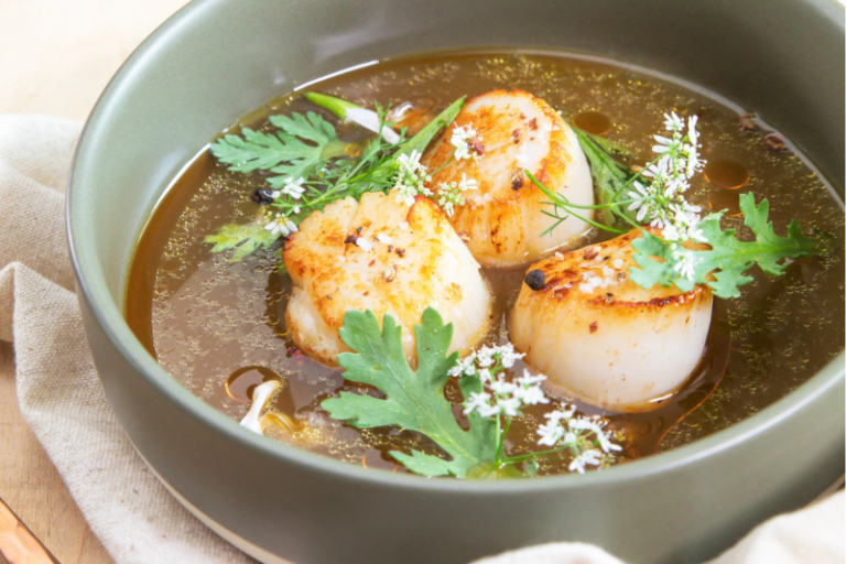 Bouillon ramen aux Saint-Jacques