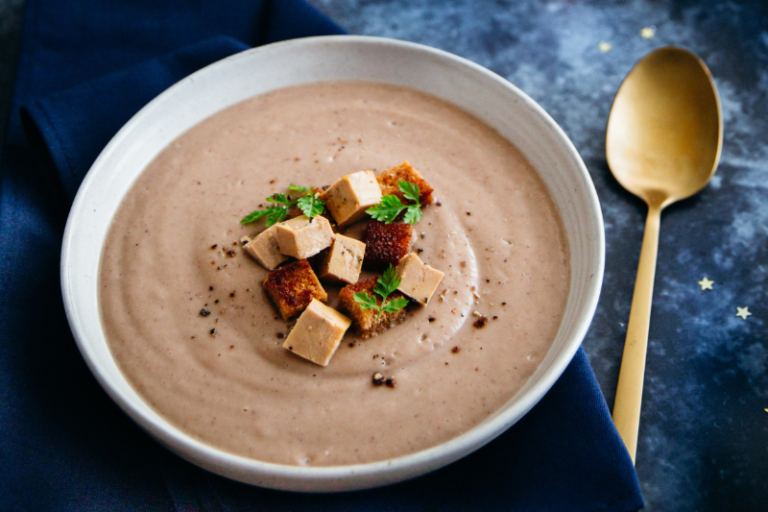 Velouté de châtaignes au foie gras
