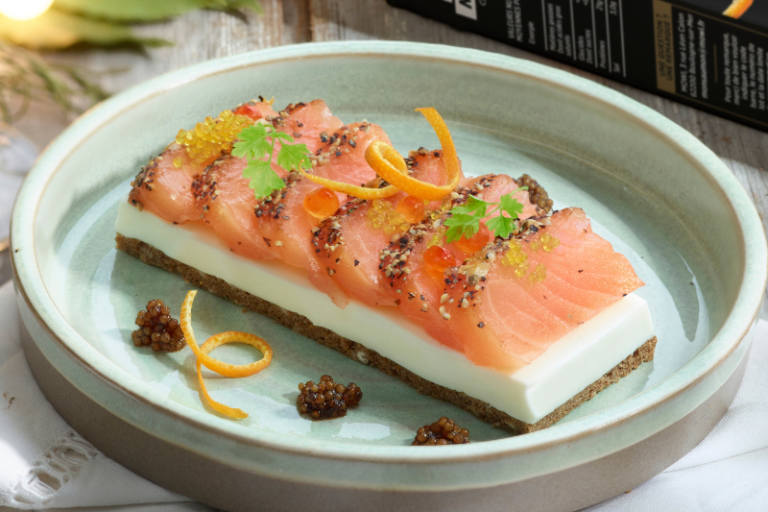 Tartines de cœur de saumon fumé