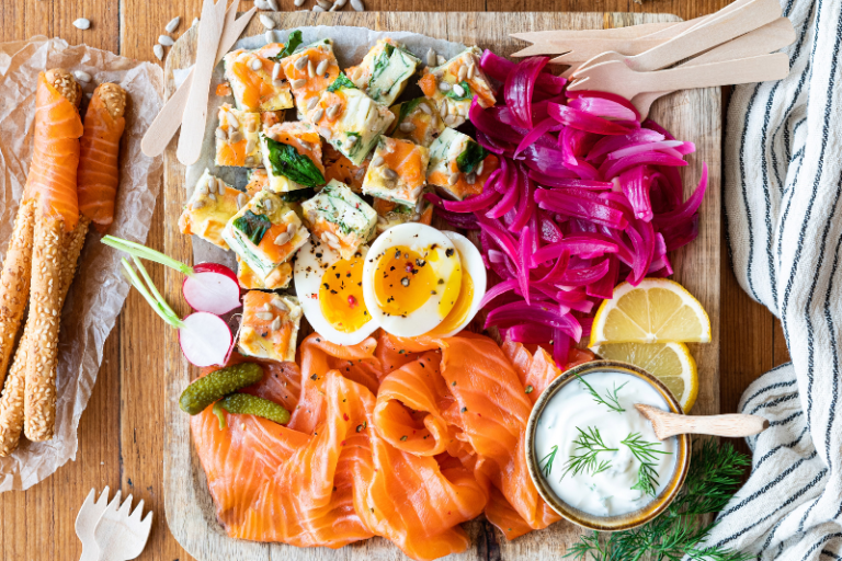 Planche au saumon ou truite fumés