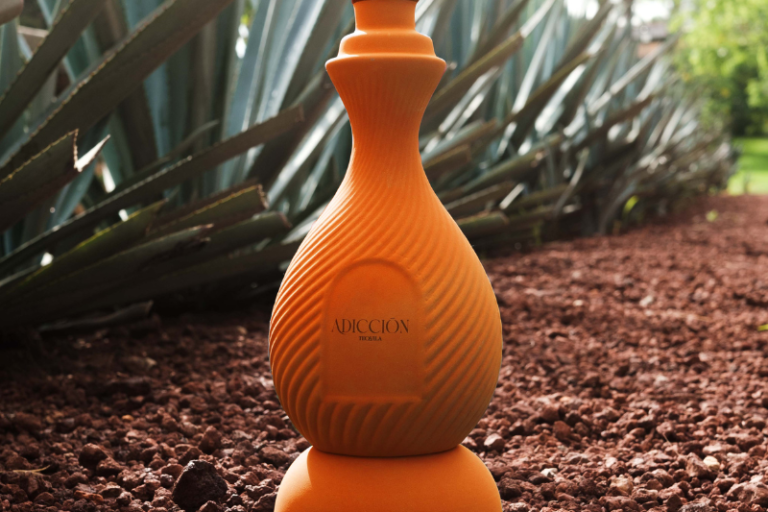 Tequila Añejo par Adicciōn