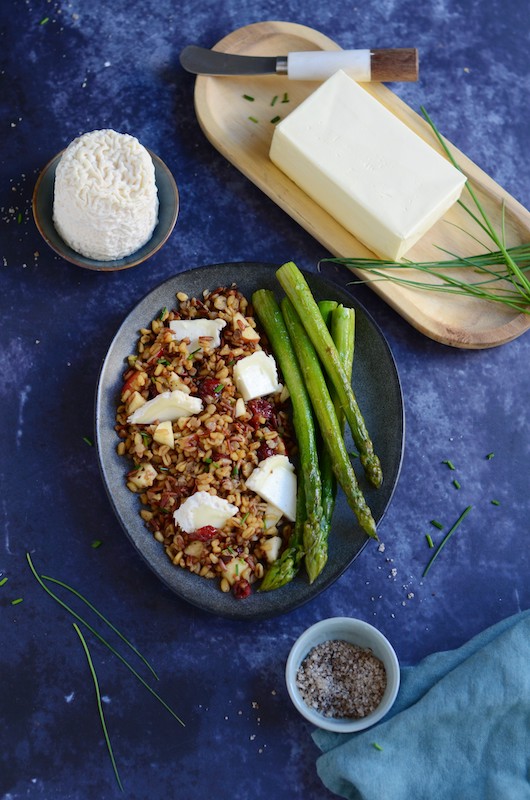 recette de Salade de céréales au Chabichou et aux asperges