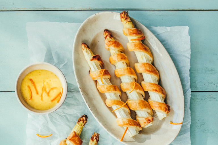 feuilletés d'asperges sauce à l'orange