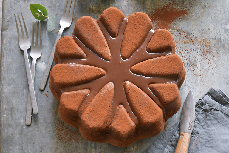 Gâteau au chocolat sauce au chocolat
