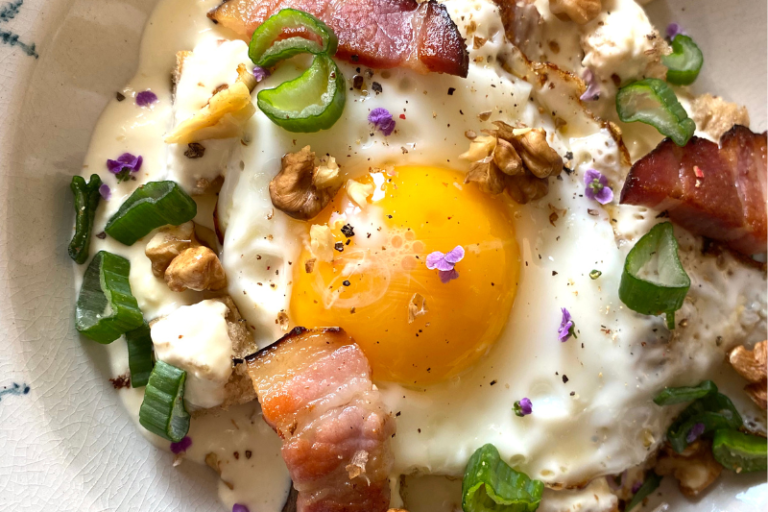 Œuf à la paysanne au Saint-Marcellin