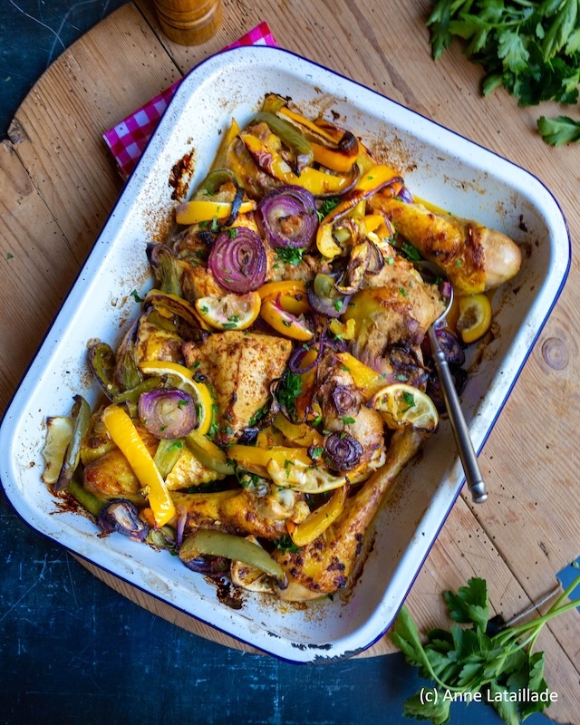 Poulet parfumé aux épices et oignons