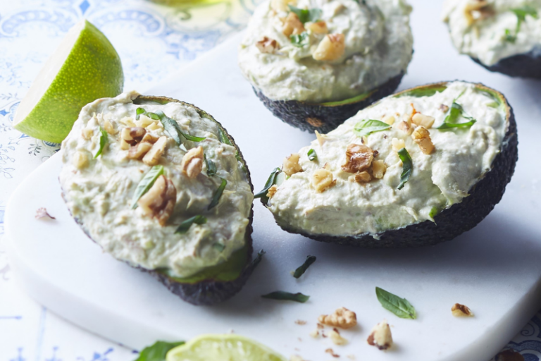 Avocat au thon et fromage frais
