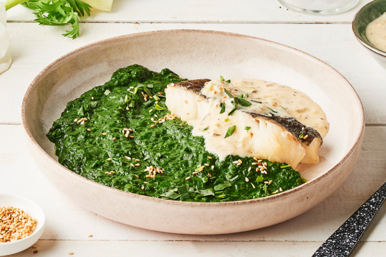 Epinards à la crème et cabillaud croustillant