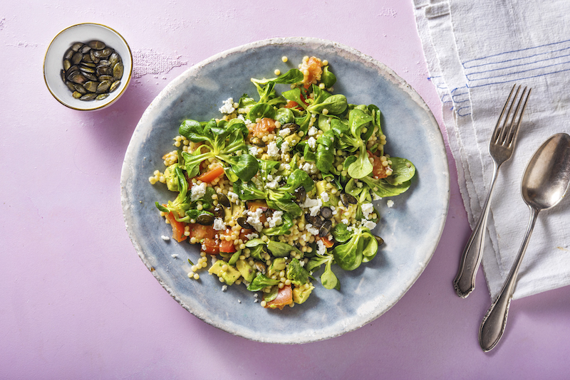 Salade de couscous perlé à l’avocat et à la feta