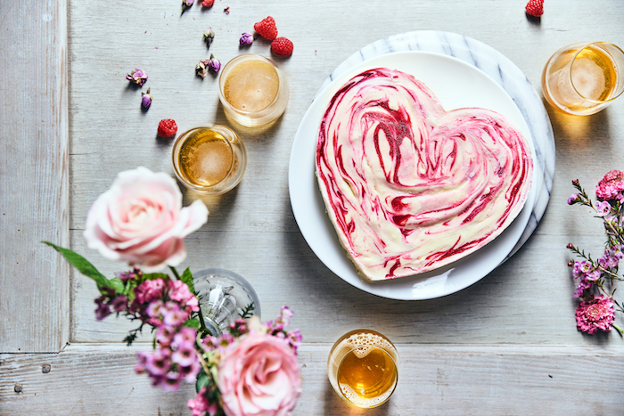 Cœur glacé à la rose et à la framboise