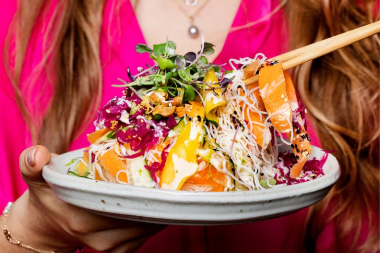 Salade thaï au chou rouge