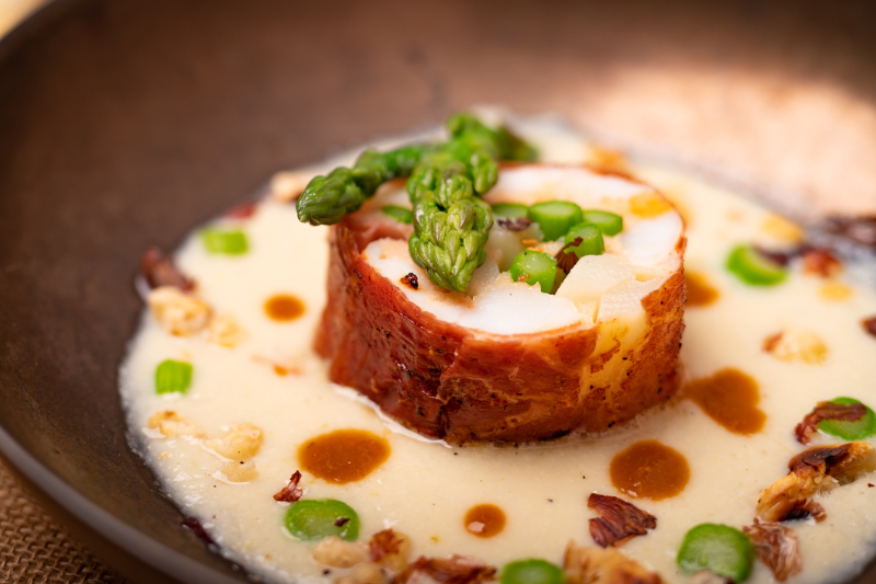 Tournedos d’asperges aux gambas