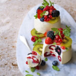 recette de Dômes aux fruits rouges et fromage