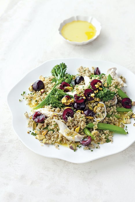 Salade de poulet au quinoa et cerises