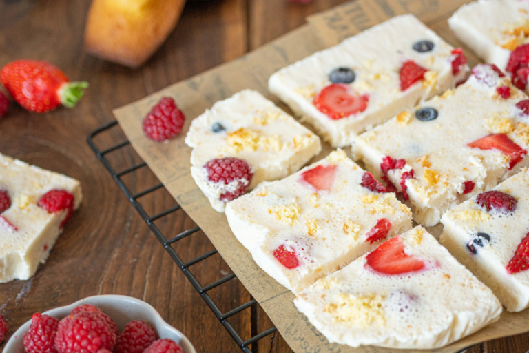 Tablette de frozen yogurt aux madeleines