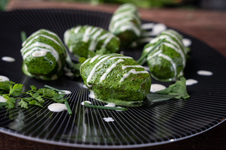 Pommes de terre en robe verte
