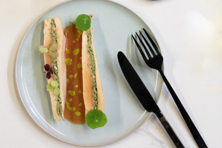 Filets et mignons de poulet au basilic