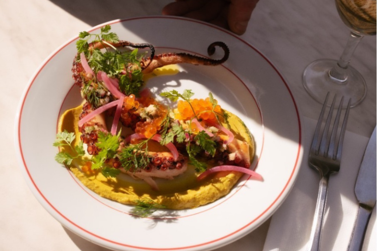 Poulpe à la plancha à la crème de maïs