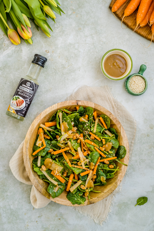 recette de Pousses d’épinards aux légumes croquants