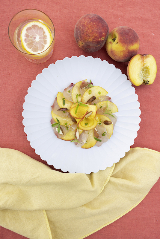 recette de Carpaccio de pêches et nectarines au poisson