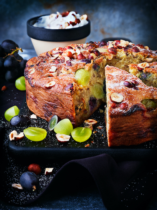 Gâteau d’automne aux raisins et noisettes