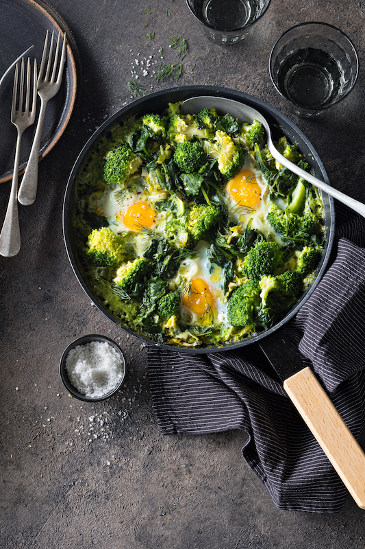 recette de Shakshouka verte aux poireaux