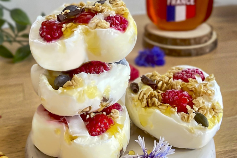 Yaourt glacé au granola et au miel