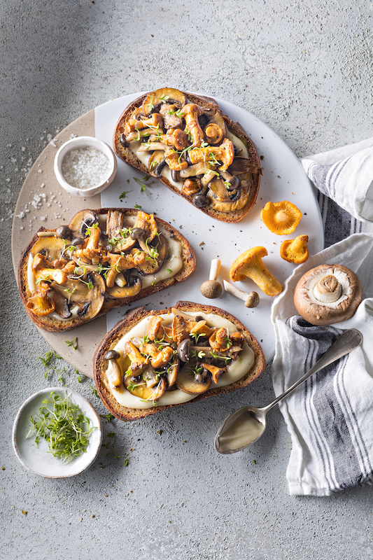 recette de Tartines à la crème d’ail et champignons