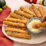 Frites de courgettes au fromage