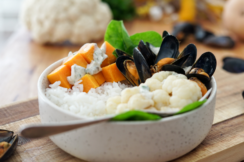 Poke bowl aux moules de bouchot